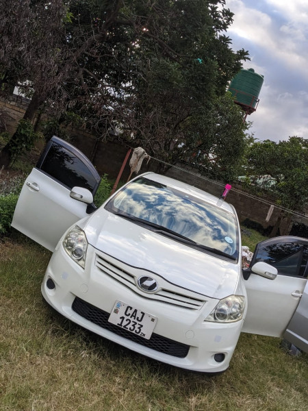 toyota AURIS