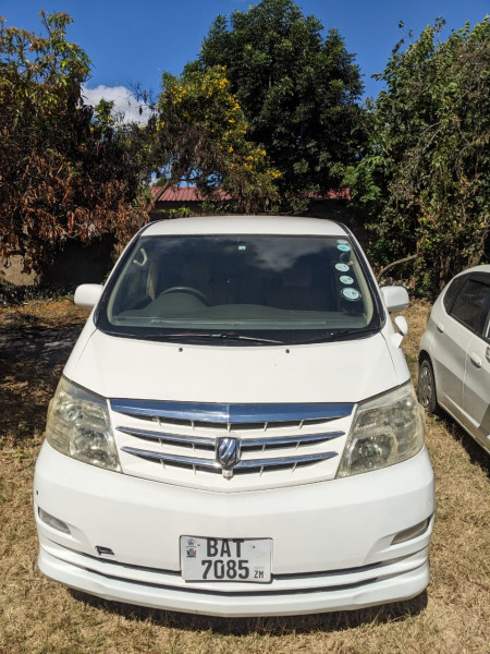 toyota Alphard